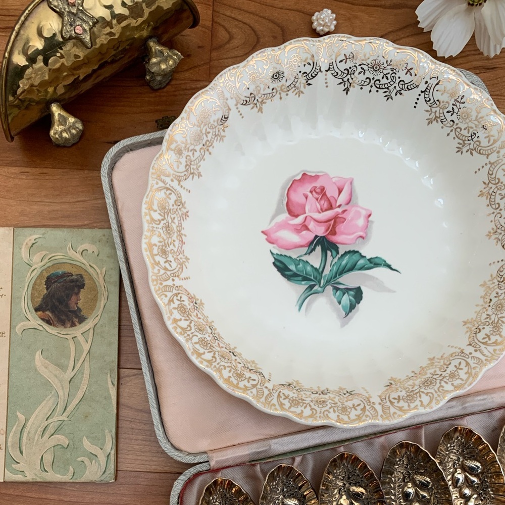 Vintage American Limoges Le Fleur Rouge Rose Bowl with Gold Detailing Feminine